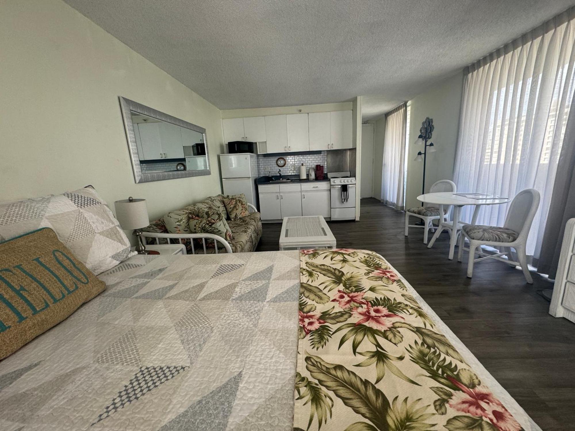 ทรอปิคอล สตูดิโอ แอต มารีน เซิร์ฟ ไวกิกิ Apartment โฮโนลูลู ภายนอก รูปภาพ