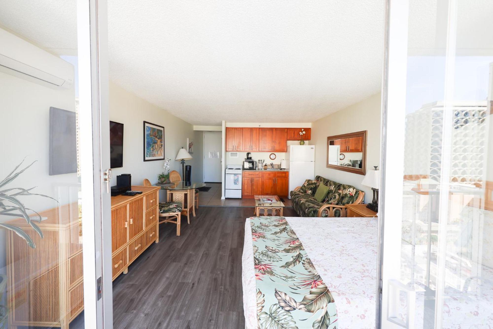 ทรอปิคอล สตูดิโอ แอต มารีน เซิร์ฟ ไวกิกิ Apartment โฮโนลูลู ภายนอก รูปภาพ